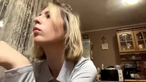 Tessa  online show from 02.15.26