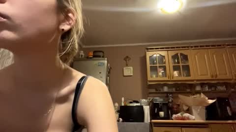 Tessa  online show from 02.24.26