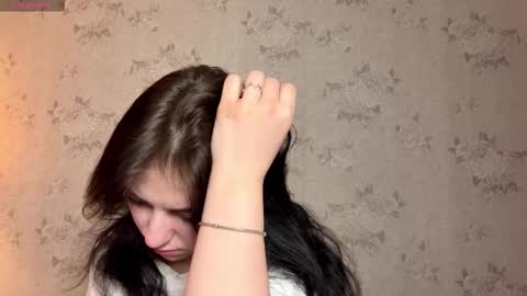 Snapshot of maryellensiewert chatting on 02.14.26 Stephie online show from 02.14.26