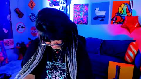 Mary online show from 04.30.26