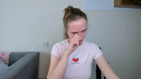 Mari online show from 04.14.26