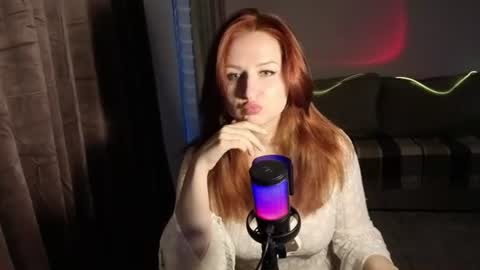 Snapshot of maryleesa chatting on 07.19.26 SirenVictoria online show from 07.19.26