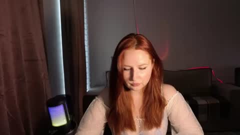 Snapshot of maryleesa chatting on 07.23.26 SirenVictoria online show from 07.23.26
