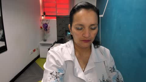 Snapshot of marylinmilf chatting on 12.27.24 Marylin online show from 12.27.24