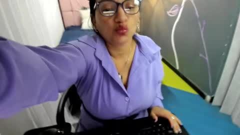 Snapshot of marylinmilf chatting on 03.06.25 Marylin online show from 03.06.25