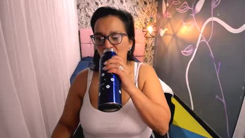 Snapshot of marylinmilf chatting on 03.06.25 Marylin online show from 03.06.25