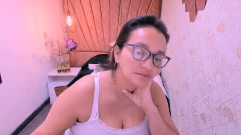 Snapshot of marylinmilf chatting on 09.28.25 Marylin online show from 09.28.25