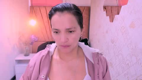 Snapshot of marylinmilf chatting on 10.06.25 Marylin online show from 10.06.25