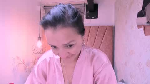 Snapshot of marylinmilf chatting on 10.21.25 Marylin online show from 10.21.25