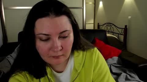 Snapshot of maryswon chatting on 03.07.25 Mary online show from 03.07.25