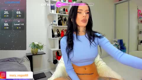 Mary online show from 12.18.25