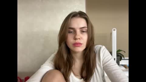 Snapshot of maryyourr chatting on 12.13.25 MaryYourr online show from 12.13.25