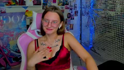 Snapshot of maryyy_may chatting on 10.01.25 maryyy_may online show from 10.01.25