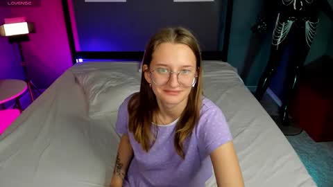 Snapshot of maryyy_may chatting on 10.04.25 maryyy_may online show from 10.04.25
