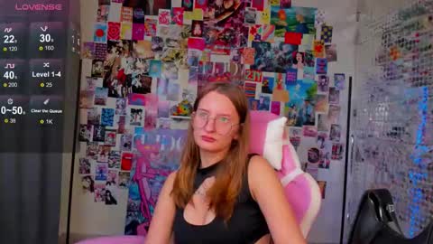 Snapshot of maryyy_may chatting on 10.09.25 maryyy_may online show from 10.09.25