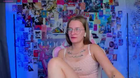 Snapshot of maryyy_may chatting on 10.20.25 maryyy_may online show from 10.20.25