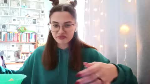 Kelly online show from 03.25.26