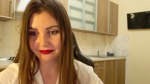 Snapshot of masha_queen chatting on 01.06.25 Masha online show from 01.06.25