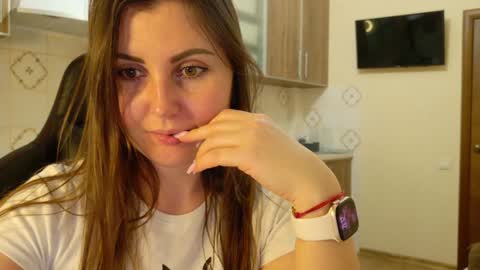 Snapshot of masha_queen chatting on 01.28.25 Masha online show from 01.28.25