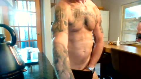 Masked Masturbation Couple online show from 08.03.26