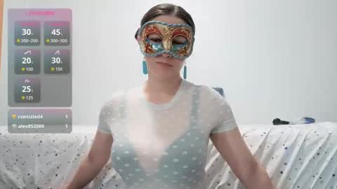 Snapshot of maskedflirt3 chatting on 04.22.26 maskedflirt3 online show from 04.22.26