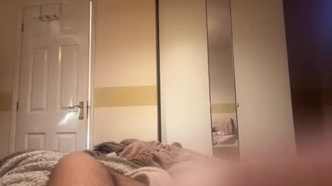 Snapshot of maskedsexuk chatting on 02.17.25 maskedsexuk online show from 02.17.25