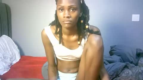 Snapshot of maskgang001 chatting on 09.25.25 maskgang001 online show from 09.25.25