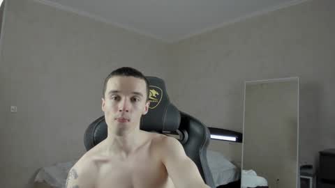 Snapshot of mason_warhol chatting on 01.12.25 Mason online show from 01.12.25