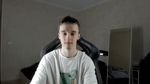 Snapshot of mason_warhol chatting on 03.04.25 Mason online show from 03.04.25