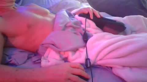 Snapshot of massageartist chatting on 05.11.26 HappyZending online show from 05.11.26