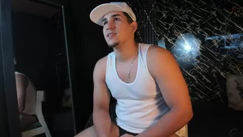 Snapshot of massimo_vidal chatting on 04.22.26 massimo_vidal online show from 04.22.26