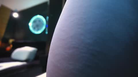 massimowalton2 online show from 11.17.25