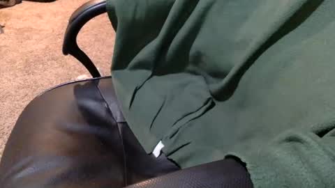 Snapshot of massive_abrasions69 chatting on 10.01.25 Massive Abrasions online show from 10.01.25