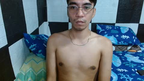 Snapshot of massive_boner02 chatting on 12.09.24 massive_boner02 online show from 12.09.24