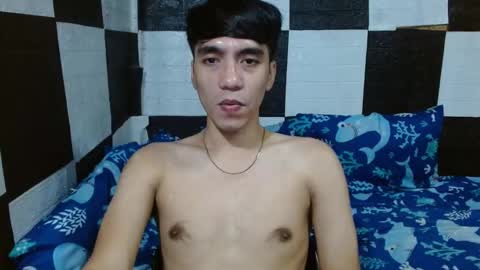 Snapshot of massive_boner02 chatting on 11.15.25 massive_boner02 online show from 11.15.25