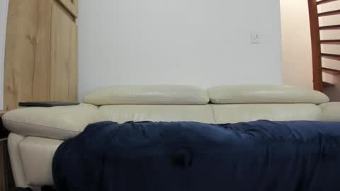 Domi online show from 02.04.25