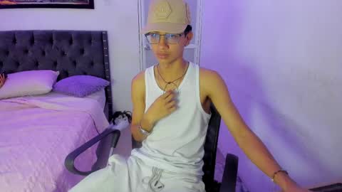 Snapshot of master_boy28 chatting on 02.17.25 master_boy28 online show from 02.17.25