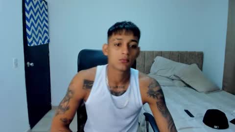 Snapshot of master_boy28 chatting on 10.10.25 master_boy28 online show from 10.10.25