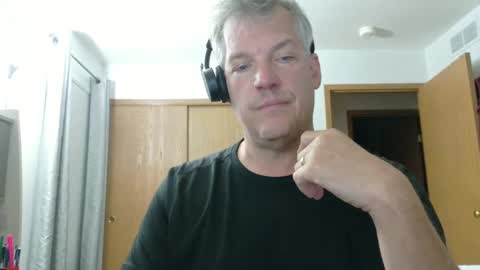 Snapshot of master_thorn chatting on 09.15.25 Master Thorn online show from 09.15.25