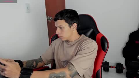 Snapshot of masterdave7 chatting on 09.10.25 Dave online show from 09.10.25