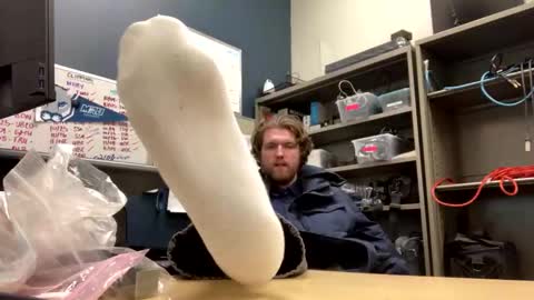 Snapshot of masterevan15 chatting on 01.18.26 CanuckSoles online show from 01.18.26