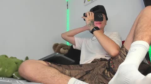 Snapshot of mateo_escobar777 chatting on 04.05.26 Mateo online show from 04.05.26