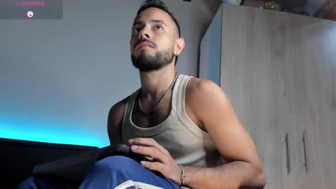 Snapshot of mateobaer_ chatting on 01.13.26 Mateo Baer online show from 01.13.26