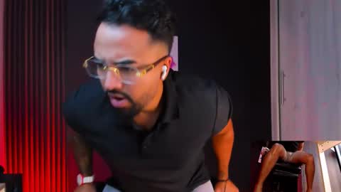 Snapshot of mateobeta chatting on 11.12.25 mate online show from 11.12.25