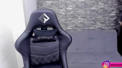 Mathew Independent model online show from 01.12.26