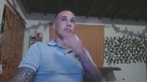 Snapshot of mathewxxhot chatting on 12.06.24 esneider online show from 12.06.24