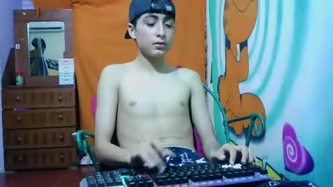   online show from 08.04.26