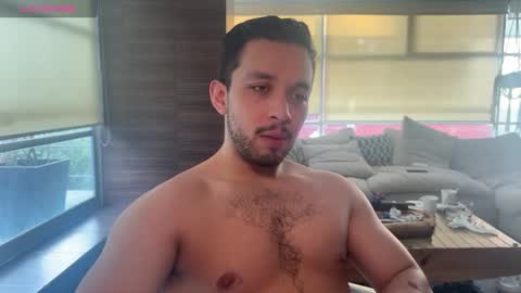 Snapshot of matt_artim chatting on 03.04.25 The Matt Leon online show from 03.04.25