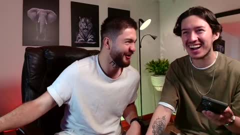 Snapshot of matteo_simpson chatting on 02.14.25 Matteo simpson online show from 02.14.25