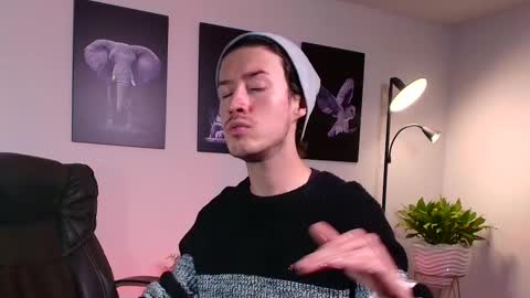 Snapshot of matteo_simpson chatting on 02.17.25 Matteo simpson online show from 02.17.25